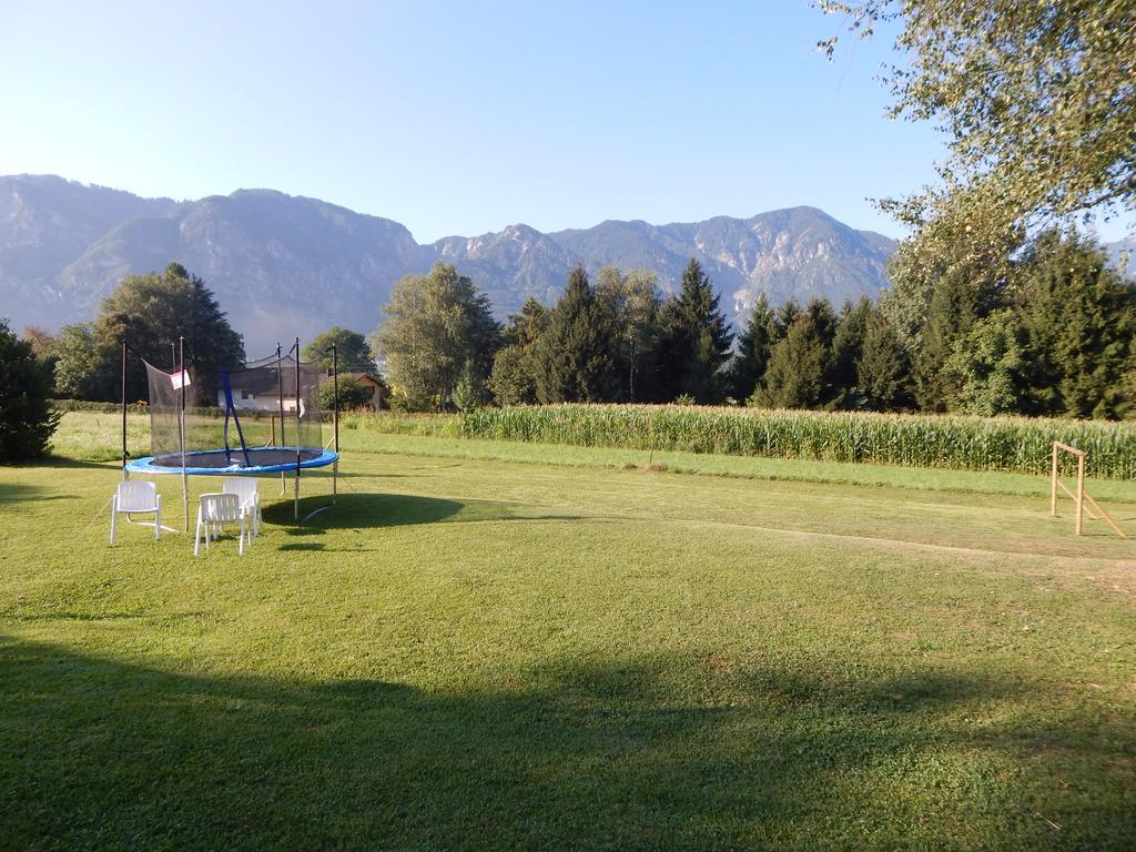 Family Hotel Primavera Levico Terme Bagian luar foto