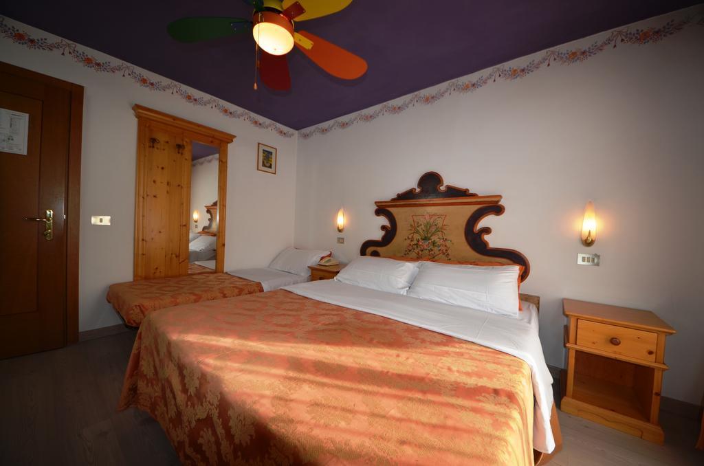 Family Hotel Primavera Levico Terme Bagian luar foto
