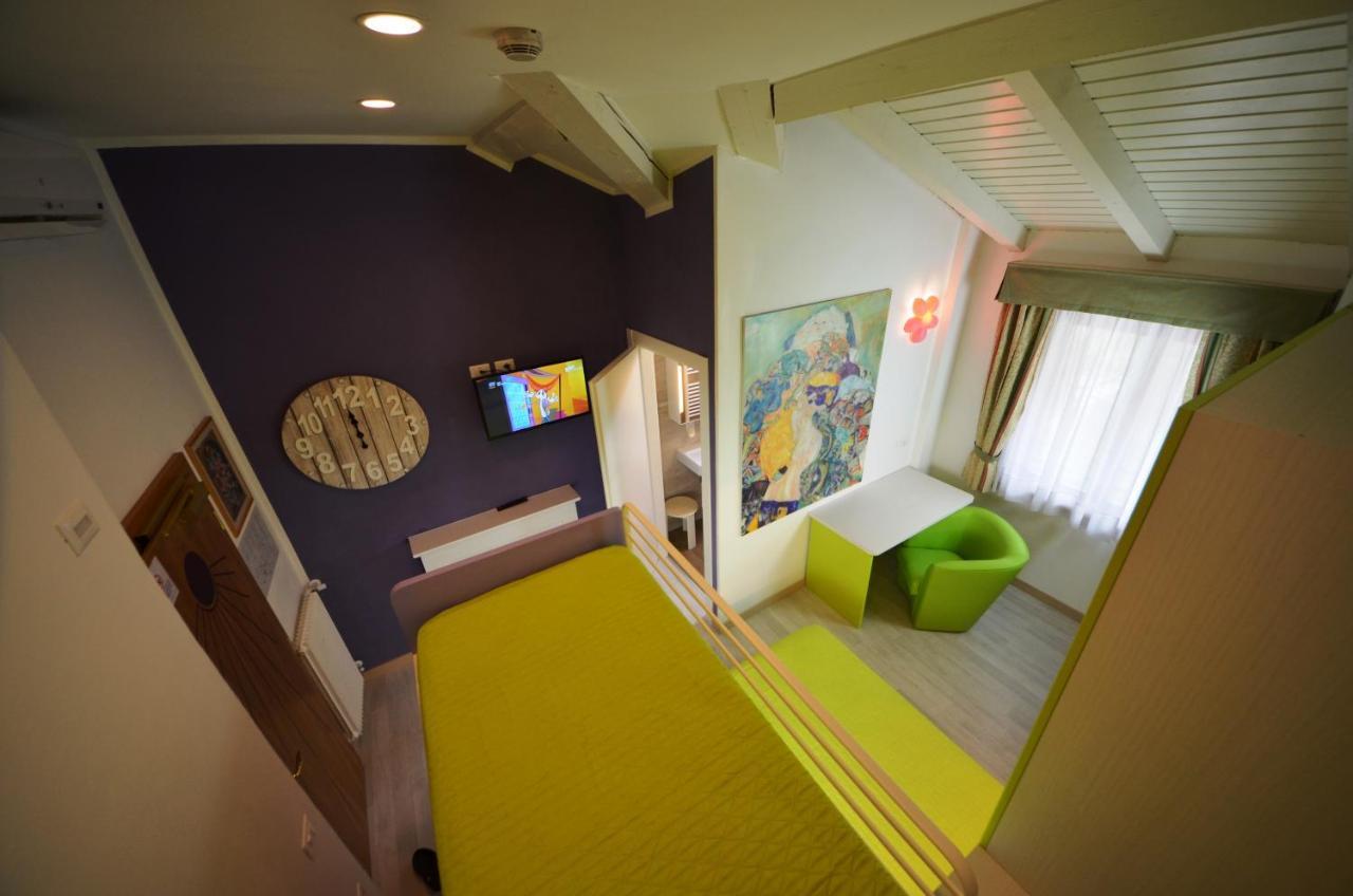 Family Hotel Primavera Levico Terme Bagian luar foto
