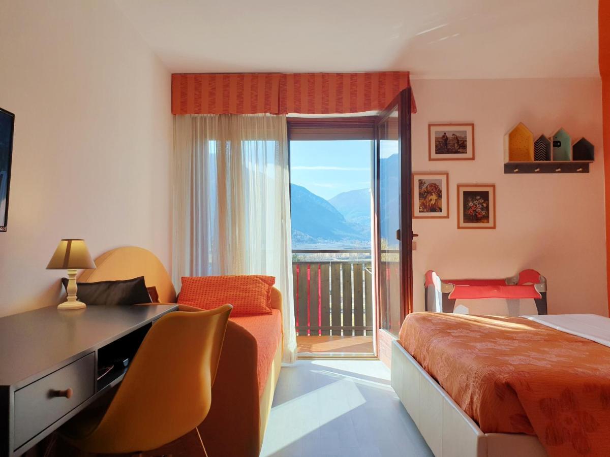 Family Hotel Primavera Levico Terme Bagian luar foto